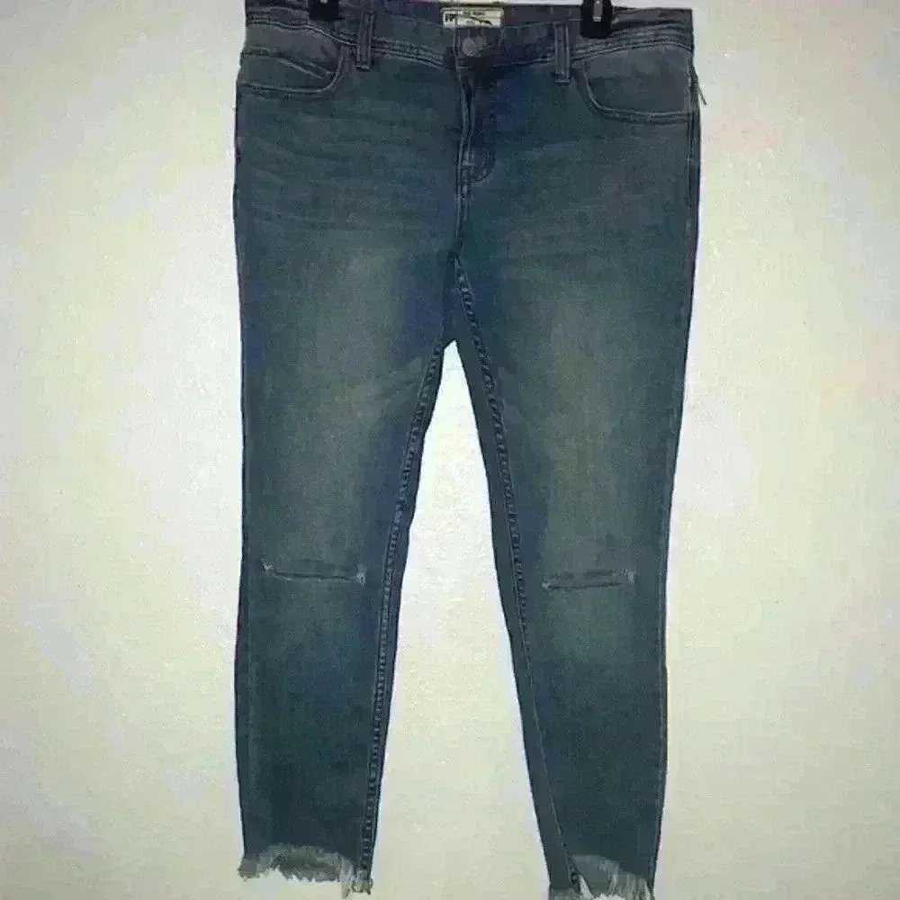 Free People women’s choped knees jeans pants size 30 - Picture 9 of 16